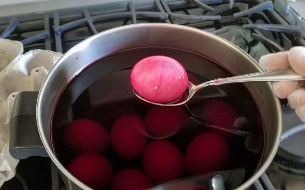 Dyed Greek Easter Eggs recipe - My Greek Dish